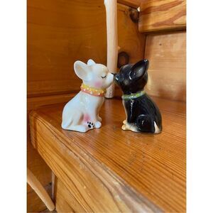 Kissing Chihuahuas Pup Dog Salt and Pepper Shakers